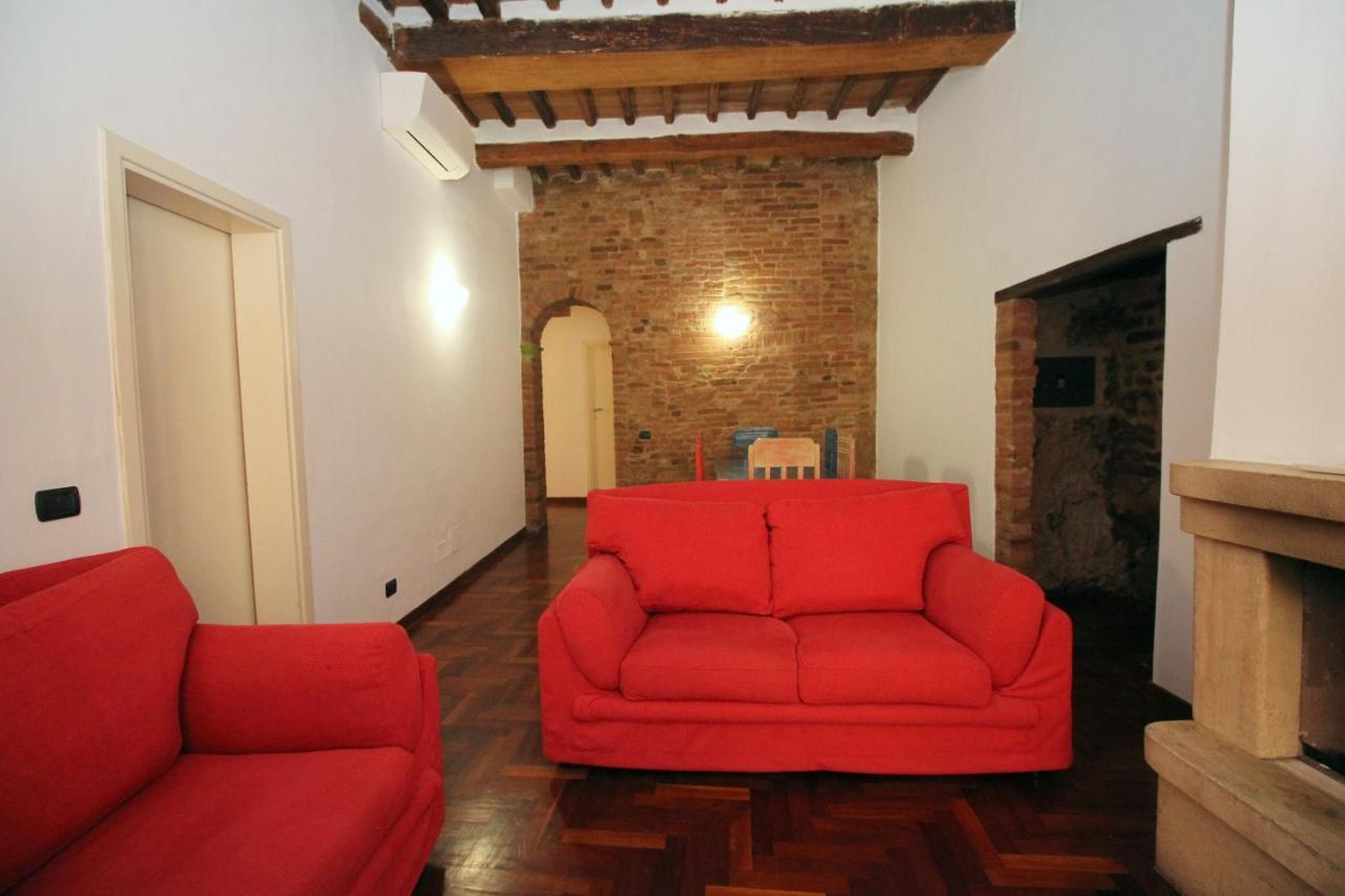 Logge Del Papa Apartment Siena Exterior photo